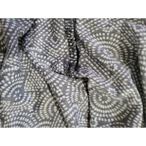 H&M Conscious Collection women's black white geometrical high low tank top small - Picture 5 of 6